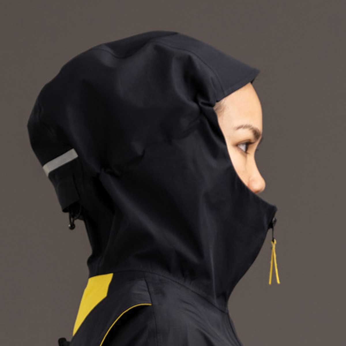 détail capuche du parka bicolore vélo rekis