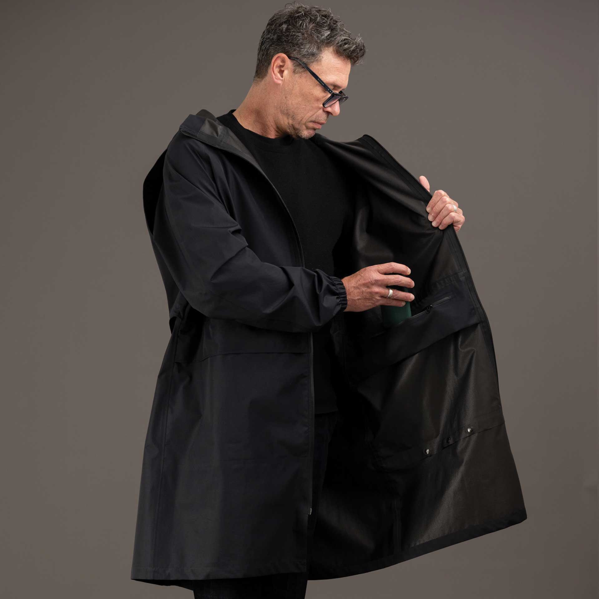 détail trench intérieur homme 2 poches zippées fermeture ykk rekis