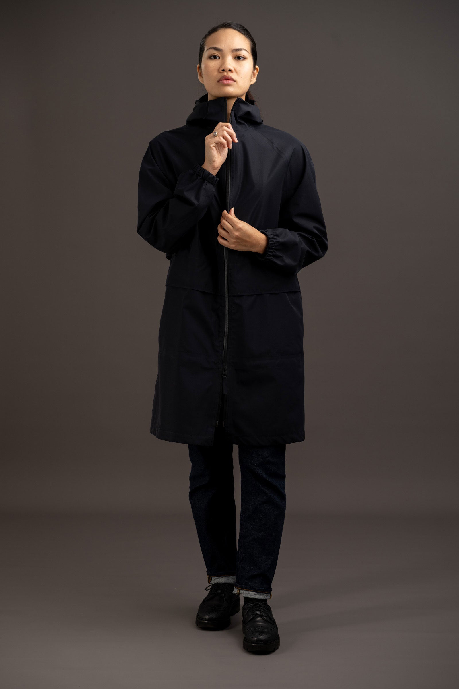 parka techwear noir femme avec col montant anti pluie vélo rekis