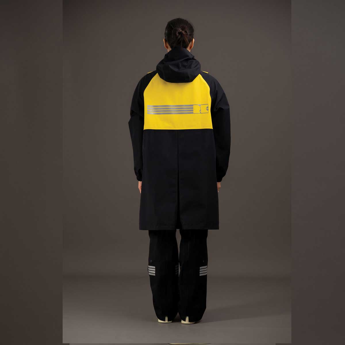 parka innovant techwear rekis bicolore vue de dos série limitée 