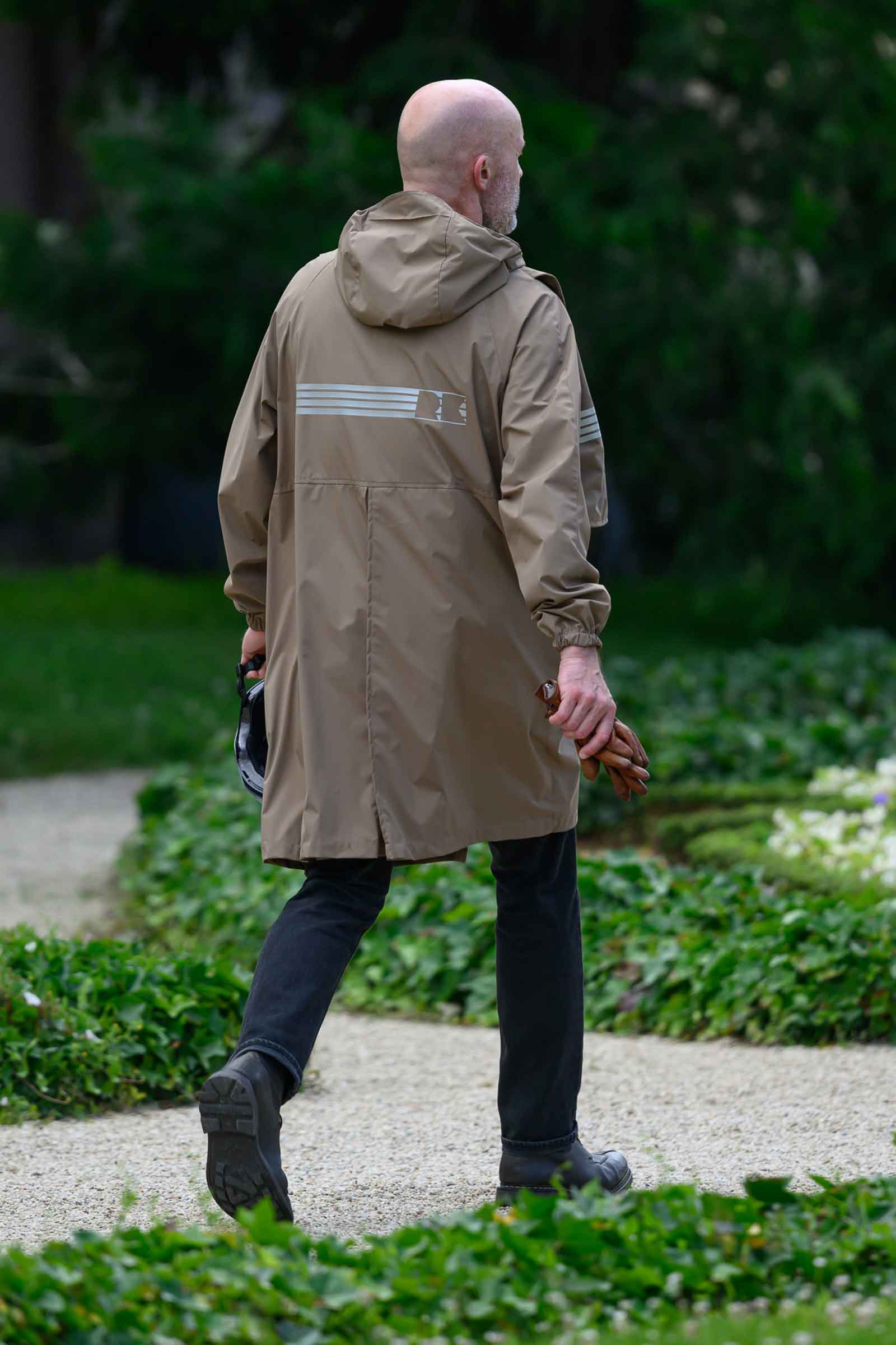 trench outerwear camel pour hommes rekis avec transferts réfléchissants dos