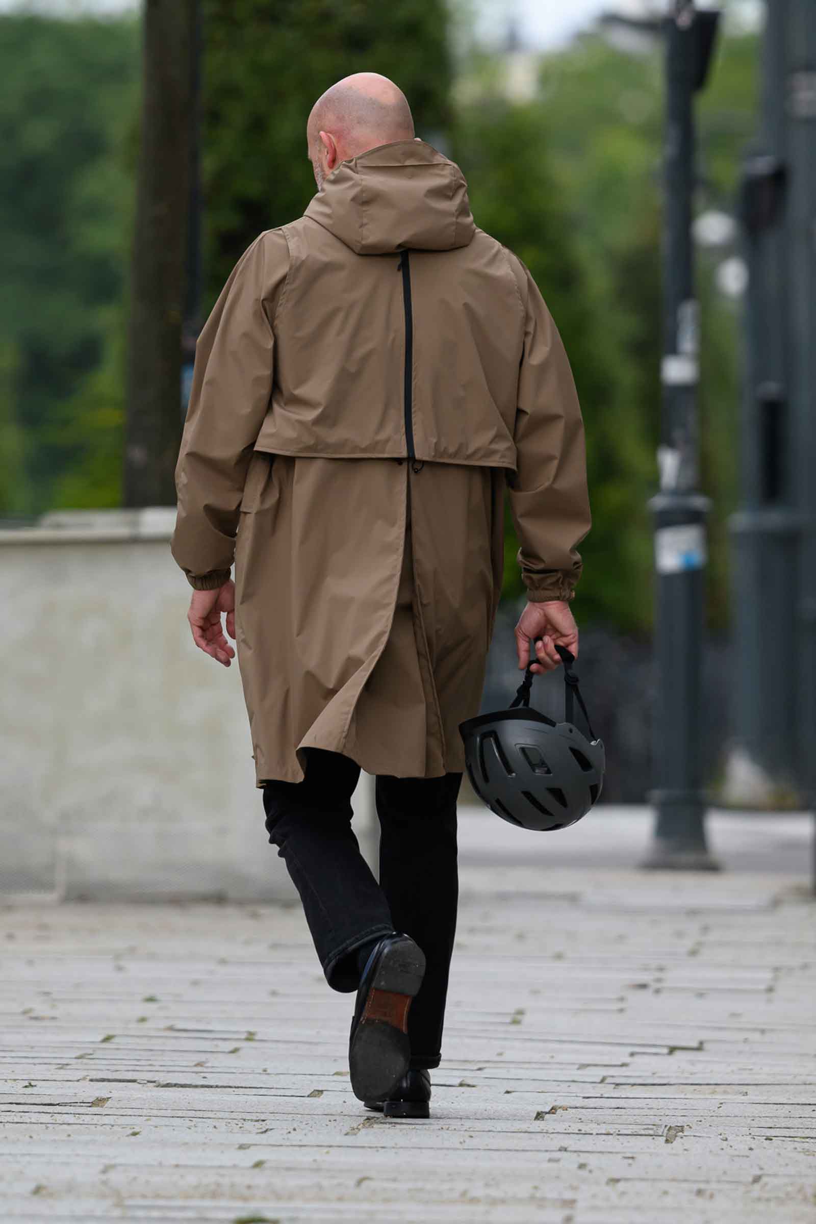 parka technique pour homme avec bavolet dos et fermeture YKK Rekis camel