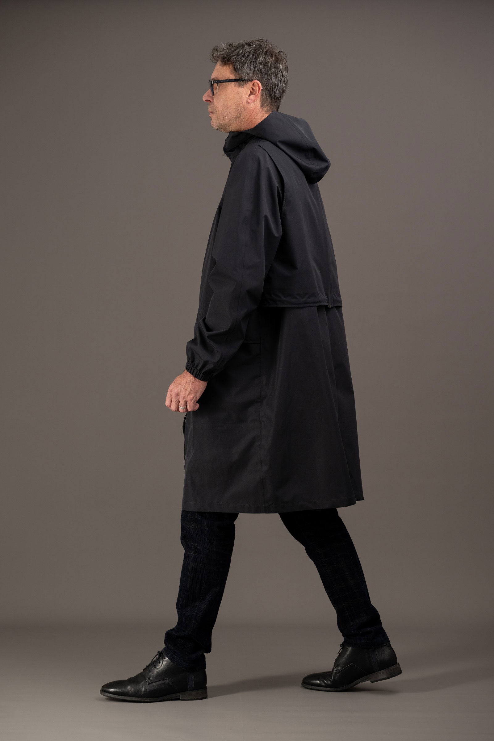 trench noir techwear rekis pour hommes profil