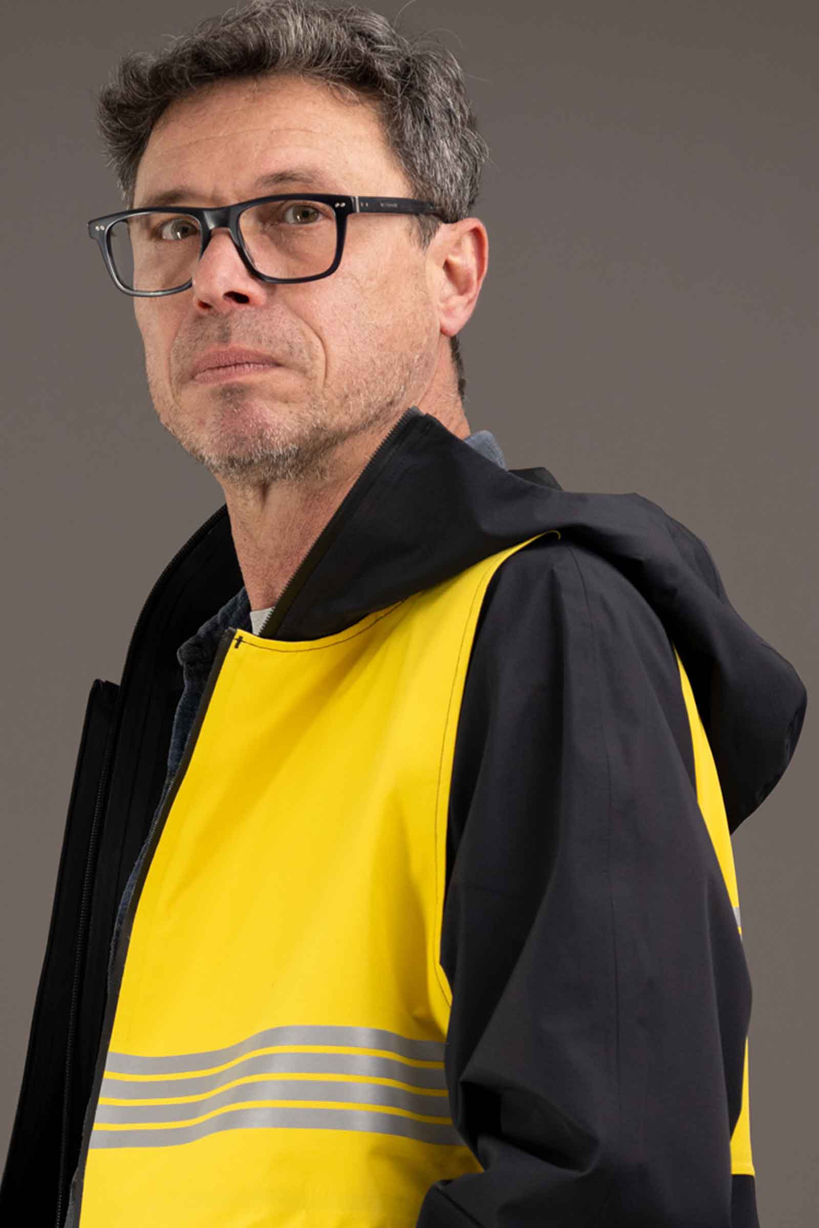 gilet jaune revisité du trench techwear rekis vélo